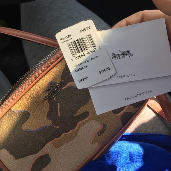 New Coach purse - Picture 4 of 5